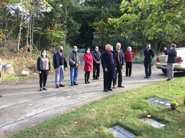 維多利亞僑界於黨魂碑前舉行秋祭。