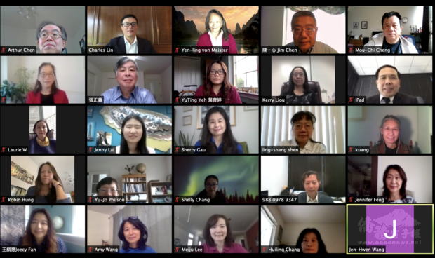 教師節謝師活動出席人員合影,第1排左2:林志嘉。