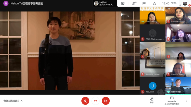 高年級組冠軍楊宸演唱陳奕迅的《十年》,情感自然流露、游刃有餘。