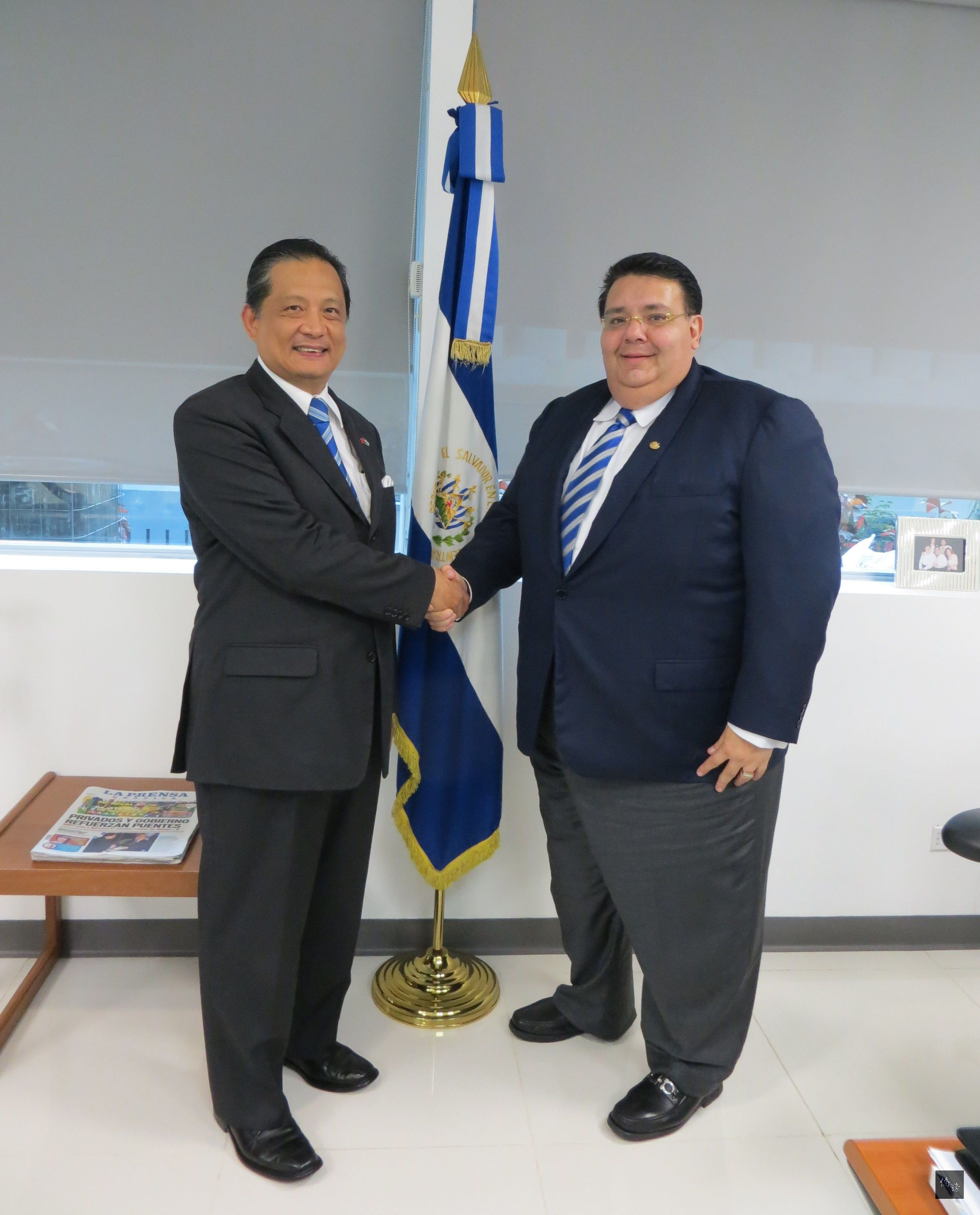 李新穎拜會薩國新任經長|中南美洲| 僑務電子報