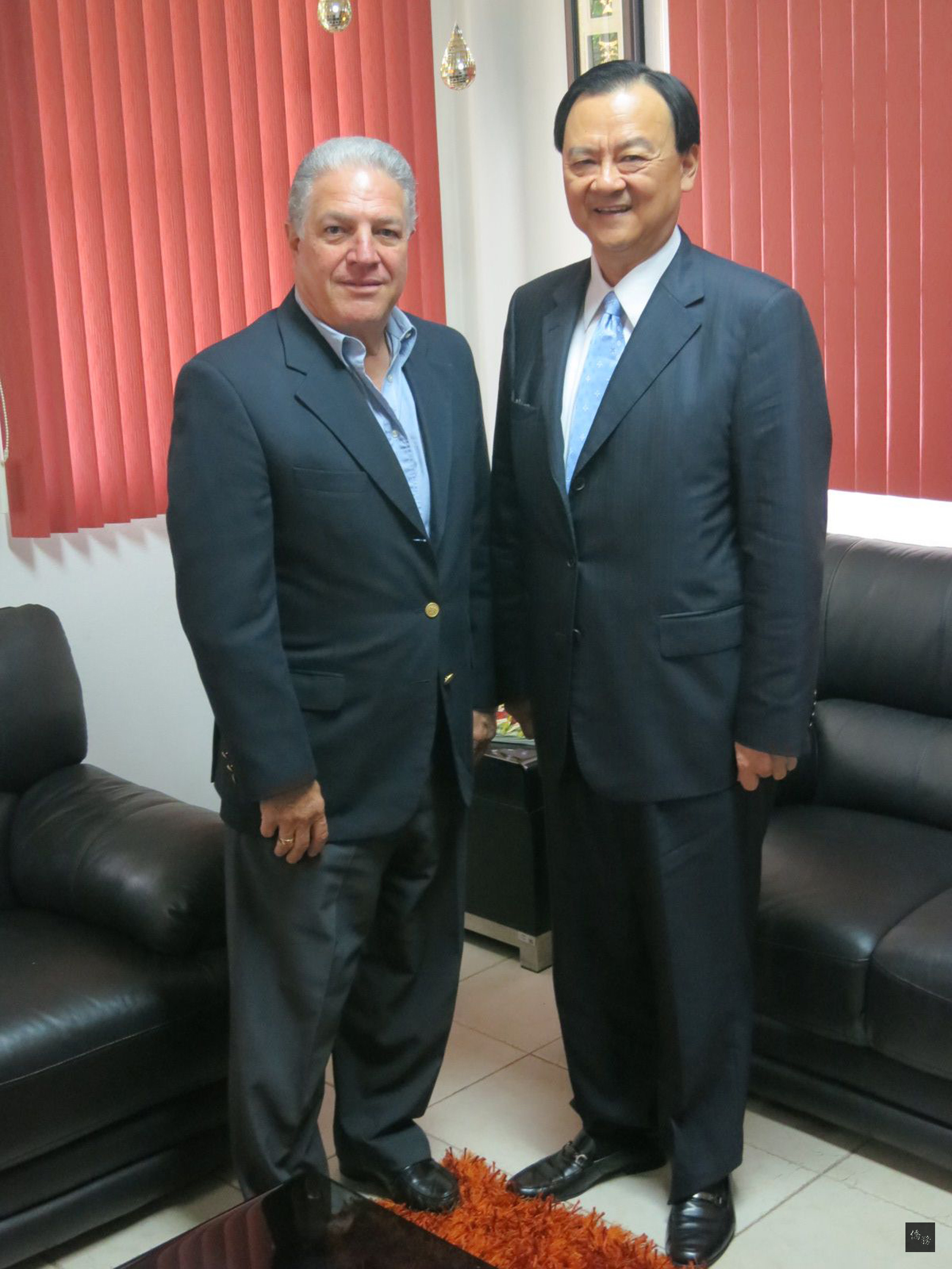 中華民國駐巴拿馬大使周麟當地時間21日拜會新任農牧發展部長艾蘭哥（Jorge Arango），表達賀忱並祝新職順利成功。（中央社提供）