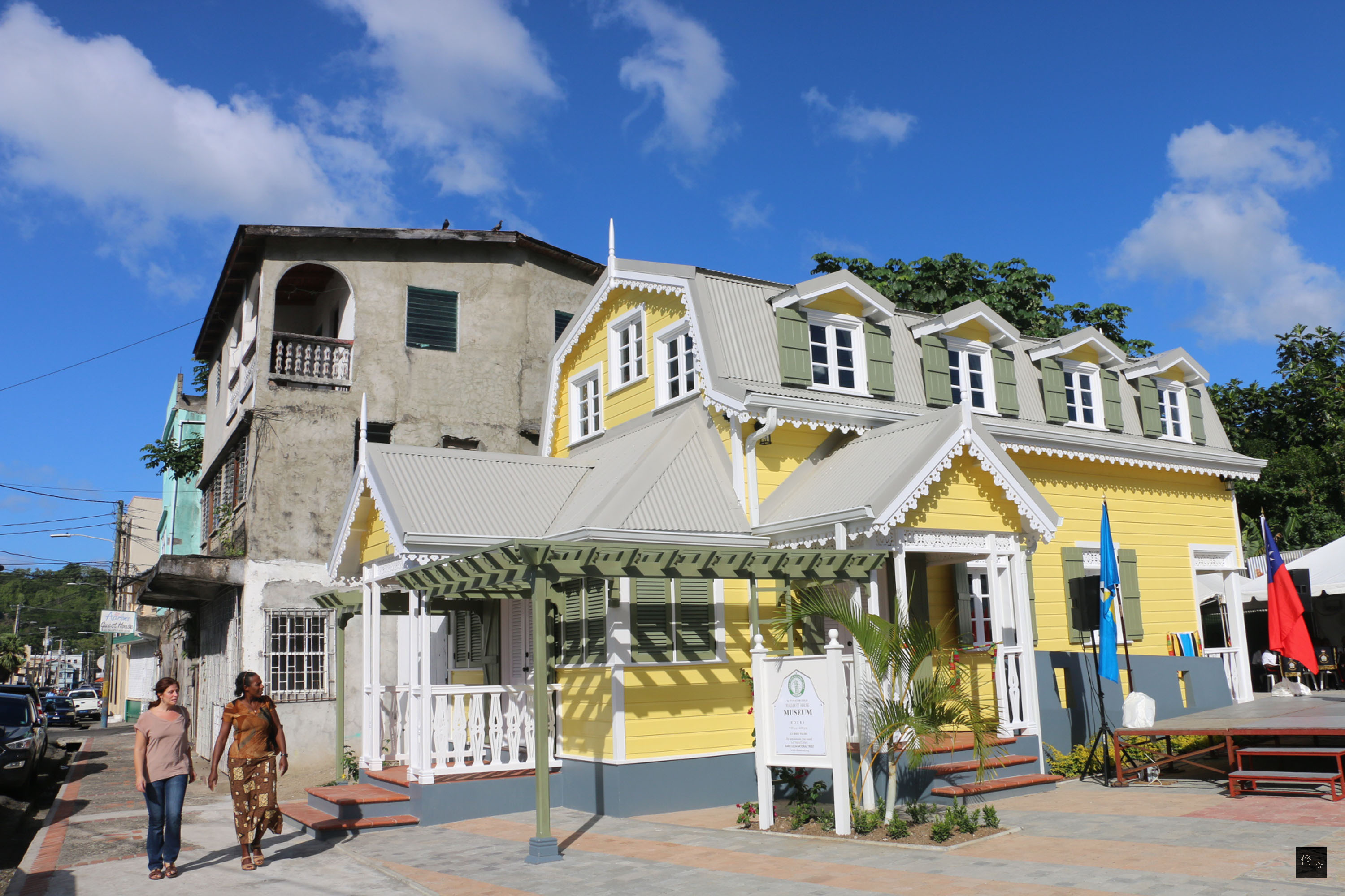 駐聖露西亞大使牟華瑋日前與露國總督路易西、總理安東尼及諾貝爾文學獎得主華柯特，共同在卡斯翠市主持華柯特藝術中心啟用典禮，圖為華柯特藝術中心。（中央社提供）