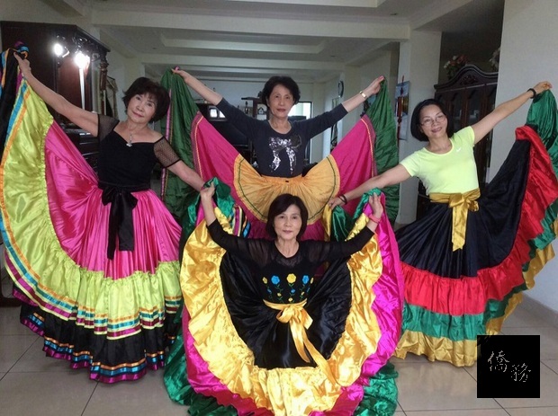 臺灣婦女會帶來精彩原住民舞蹈和哥斯大黎加當地舞蹈。