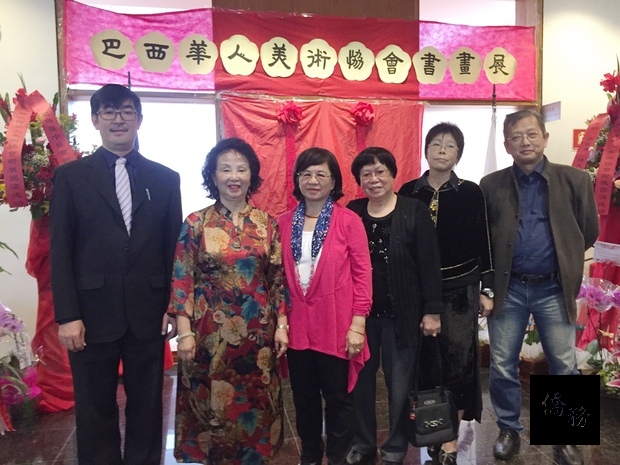 (左起)出席藝術家代表：卞啟祥、劉魏庾梅、陳秀圓、藍陳美月、施瓊瑤、周謹民。