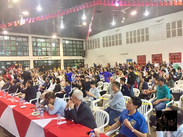 駐館員眷與僑胞及巴拉圭友人約500人出席國慶聯歡會。