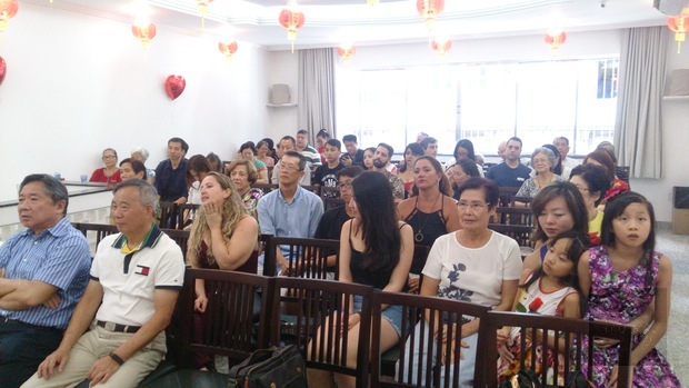 里約地區老中青三代僑胞近60位齊聚里約中華會館慶祝母親節。