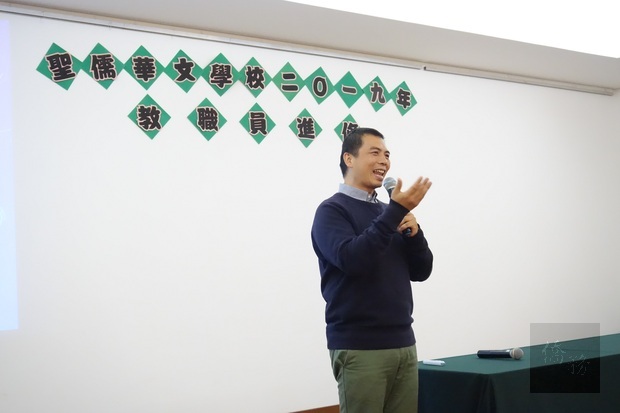 虞正雄幽默風趣,講授內容實用頗受好評。