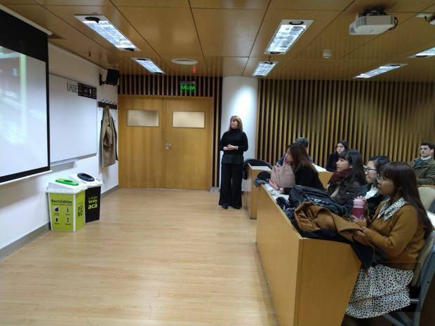 搭僑計畫臺灣青年參訪UADE阿根廷企業大學。