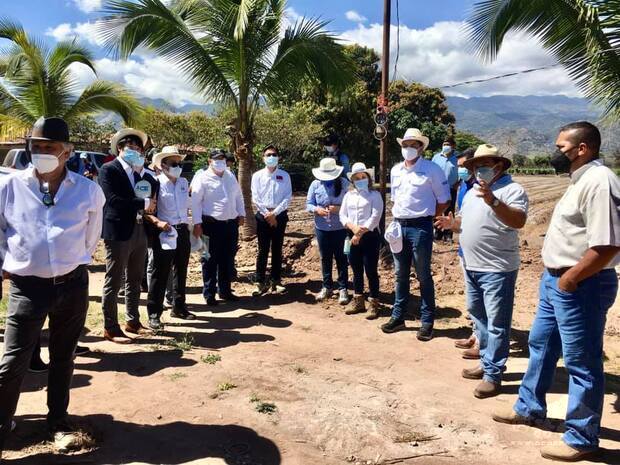 駐宏都拉斯共和國大使館溫大使 參訪重建中小企業計畫案