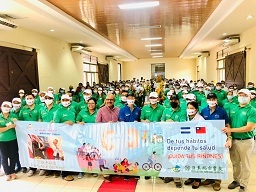 全體出席人員合影