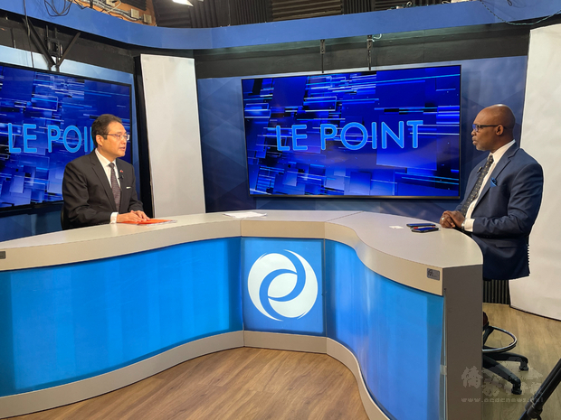 駐海地大使古文劍接受大都會電視台「焦點」（Le Point）直播專訪