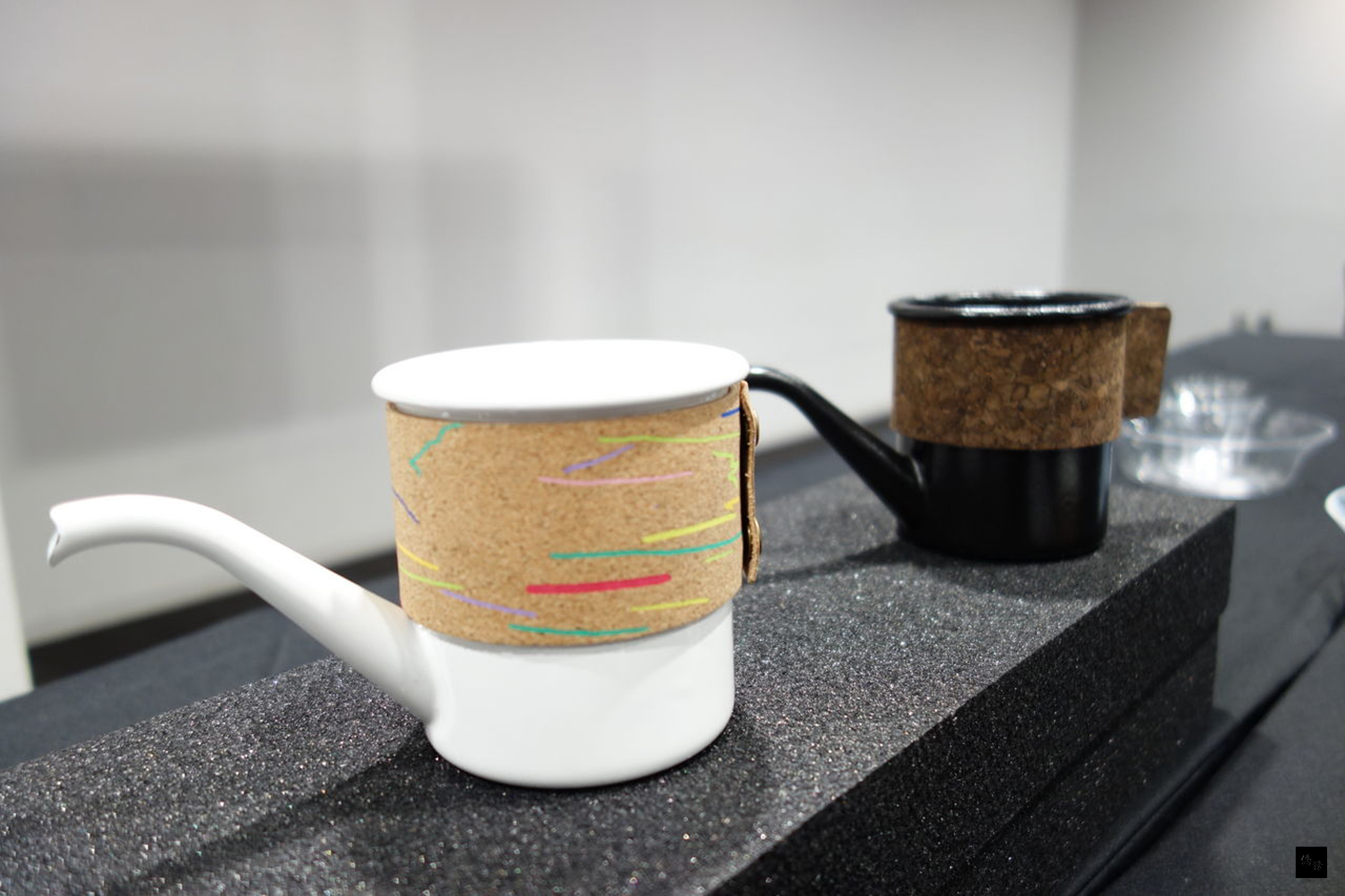 台灣創意設計中心(台創中心)與東京都墨田區推動「台灣設計×日本精造」計畫,在東京晴空塔舉辦成果發表會,展出各項設計品。(中央社提供)