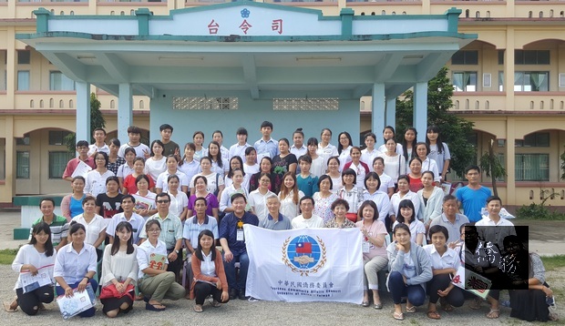 僑務委員會「2017年緬甸地區華文教師研習會」於6月25日在密支那育成學校舉行第二場次結業典禮。(駐緬甸代表處提供)