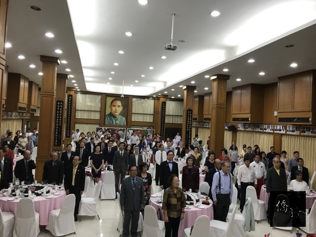 中華會館當晚於會館中山堂舉辦成立111周年館慶暨國父誕辰152周年紀念晚會。
