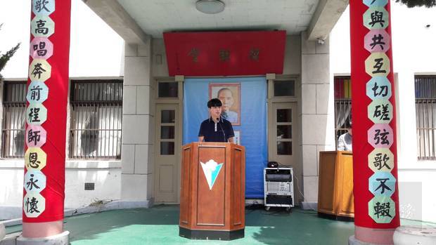 辛思煬致答詞感謝師長及母校培育之恩。