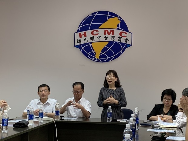 自右至左：游凱全、鄭文忠、林寶惜。