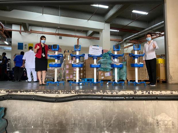 和泰電子有限公司贊助中央醫院醫療儀器設備。