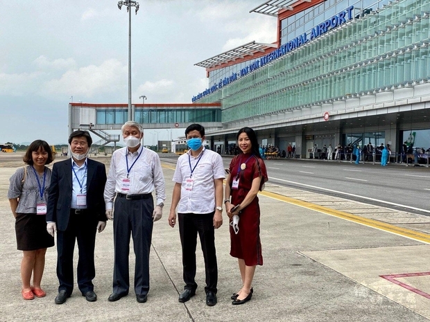 臺灣158名企業專家、幹部搭乘專機入境越南|亞洲 | 僑務電子報