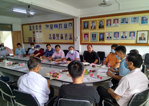緬北14所華校負責人參加6月1日緬北果文文教會常委學校會議，達成多項共識。