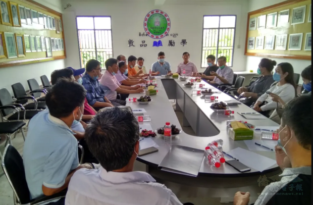 緬北果文文教會召開常委學校工作會議 ，討論疫情後復學時間及各項防疫注意事項。