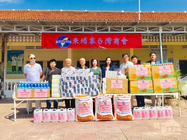 出席活動臺商幹部合影。