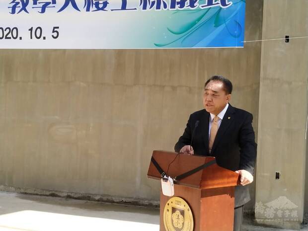 吳學彬致答謝詞。