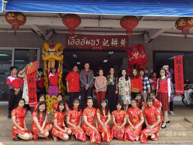 大同中學拜年團向徐秀如主席府上賀歲合影