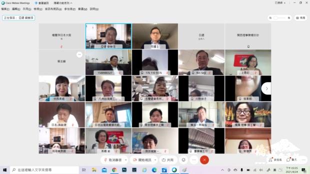 亞總劉樹添總會長(第1排左2)致詞。