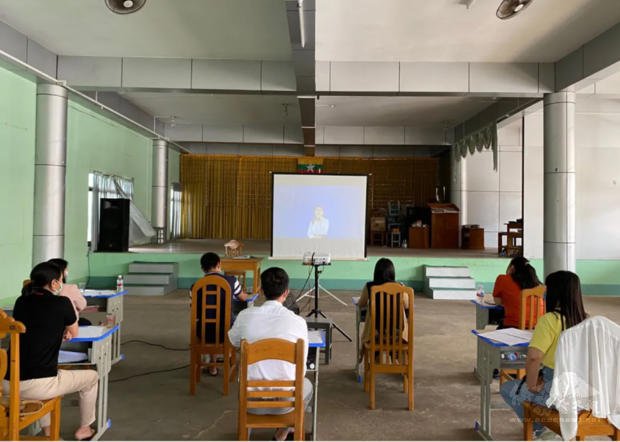 緬北果文文教會2021校際線上華語演講比賽，中學組評審現場