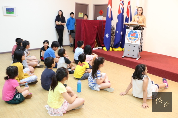 亞洲語文學校學生繪畫展開幕典禮。