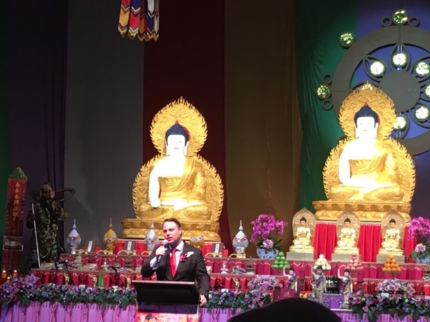 布里斯本市Adrian Schrinner 致詞