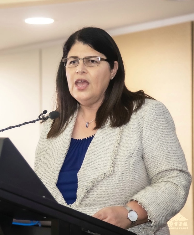 昆州教育廳長Grace Grace 致詞鼓勵臺灣學生及青年來年踴躍到澳州求學及就業。