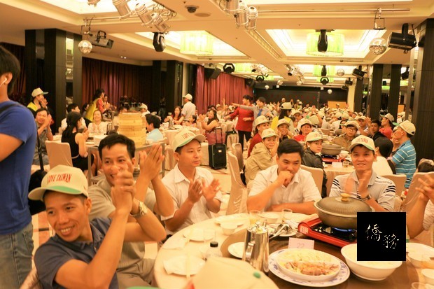 Over 600 employees from Sheng Bang Metal Co., Ltd arrived in Taiwan on a company trip June 21-25, making the group the largest ever tour group from Vietnam to visit Taiwan.