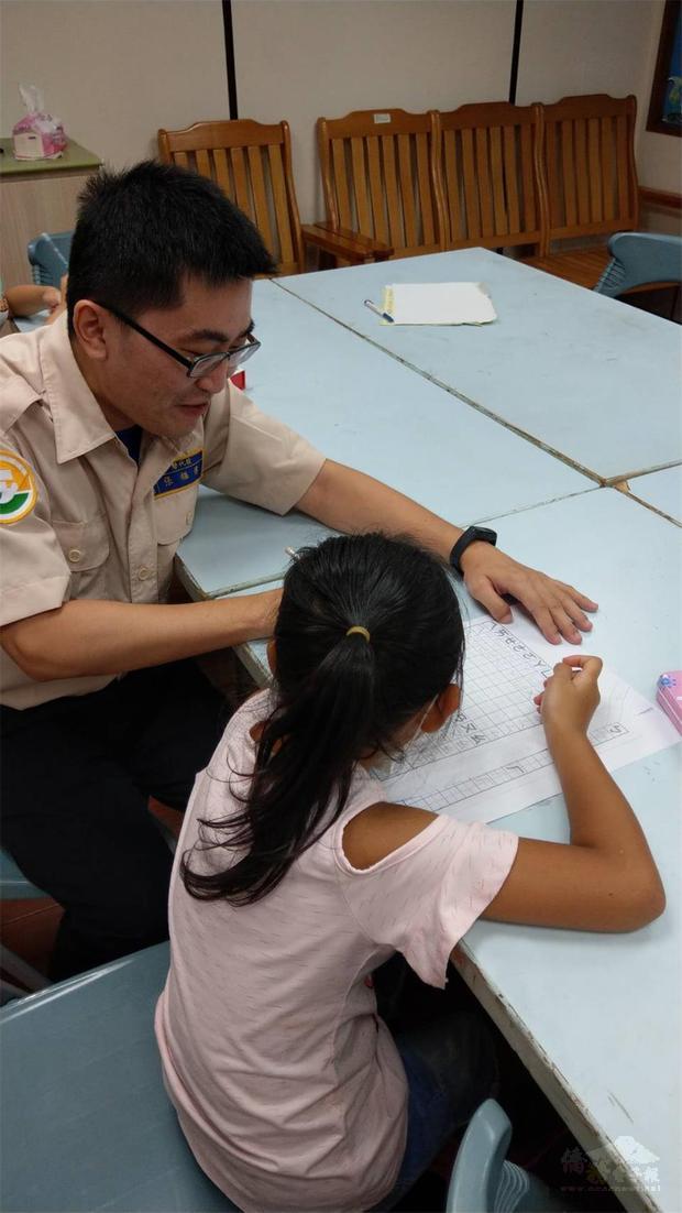 The draftees draw on their expertise to help the children with their assignments and learning activities.