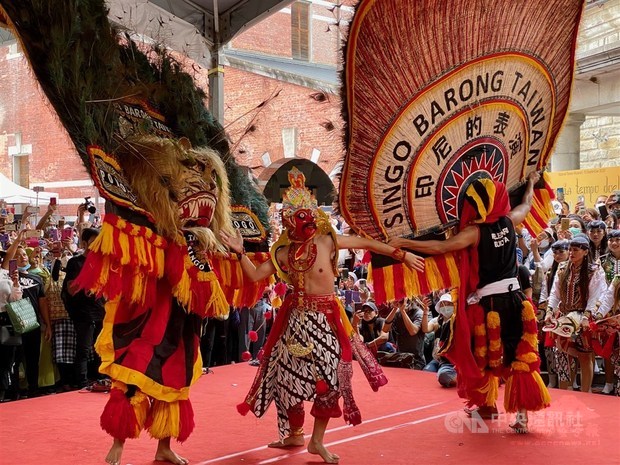 Traditional Reog performance at the Indonesia Tempo Doeloe cultural festival held at National Taiwan Museum's Nanmen Branch in Taipei on Sunday /Photo courtesy of CNA