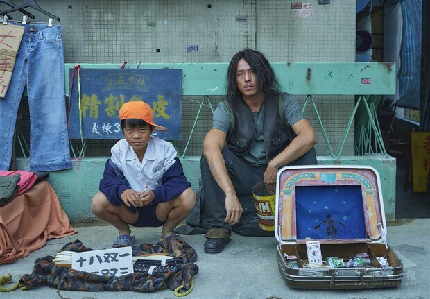 Kaiser Chuang (right), who plays the title role of magician. Photo courtesy of PTS