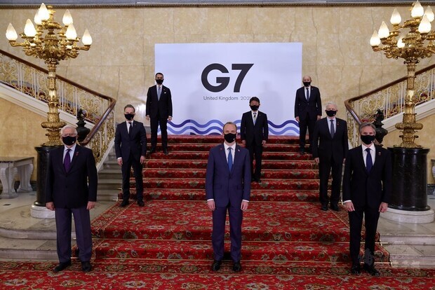 Photo taken from twitter.com/G7