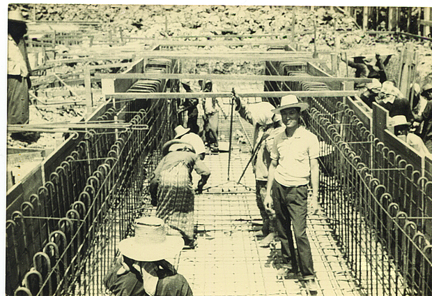 余聲清一絲不苟的工作態度深獲主管賞識，遂被派到新廠工作。（余聲清提供）