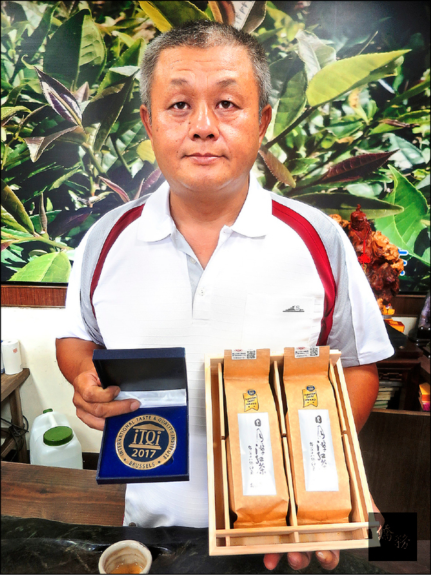 南投魚池鄉紅茶農王證程，將日月潭紅茶送往iTQi國際品評，獲得二星殊榮。