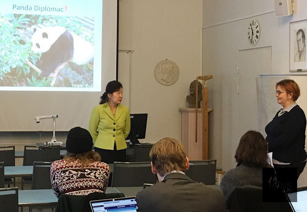 駐芬蘭代表程其蘅14日受邀在赫爾辛基大學演講。（中央社提供）