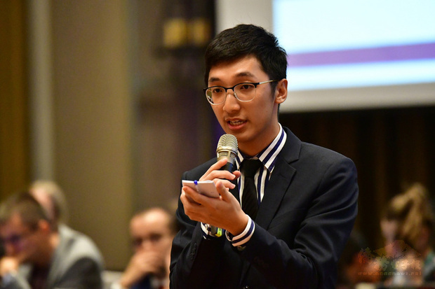 國立成功大學醫學系6年級學生李柏錦參加在盧安達召開的第69屆世界醫學生聯盟3月大會，脫穎而出，當選第70屆會長。（李柏錦提供）