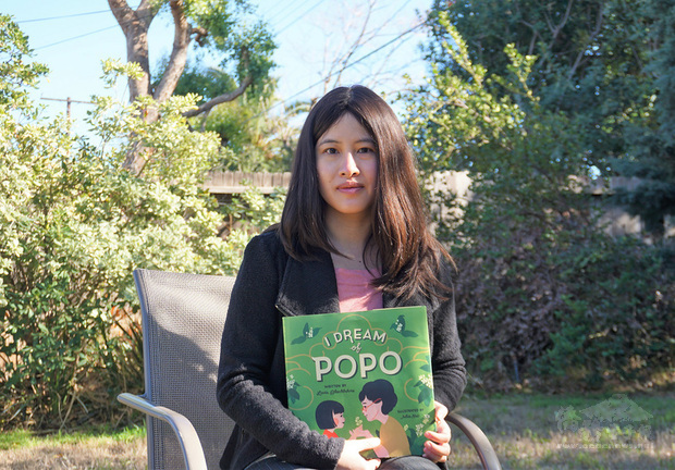 在台灣出生的美籍作家金立葳（Livia Blackburne）最新出版的兒童繪本「我夢見婆婆」（I Dream of Popo）講述移民家庭相隔台美兩地的祖孫之情。
