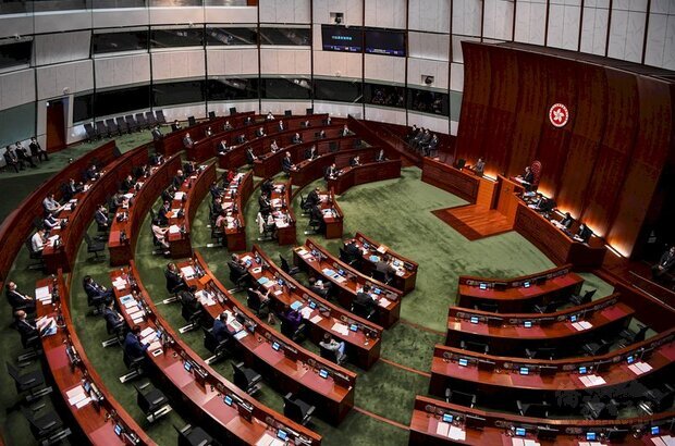 北京仍忌憚香港泛民主派，考慮改革立法會選舉制度，原訂9月的選舉可能再延後。此外，北京也考慮削弱泛民在特首選委會中的影響力。