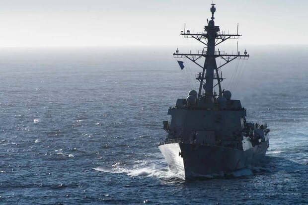 學者分析，美日愈清楚表態保衛台海，中國就愈不敢妄動。圖為美軍導彈驅逐艦海爾賽號（USS Halsey)去年8月航經台灣海峽。(圖：海爾賽號臉書)