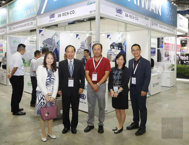 亞洲電信及資訊展（CommunicAsia）18日起在新加坡金沙會展中心舉行為期3天展覽，台灣區電機電子工業同業公會也率8家台灣業者參展。