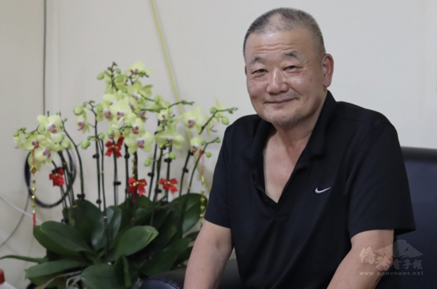 台商張瑞言1998年從雲林至越南林同省發展,迄今在當地種了20多年的花,一步步深耕越南花卉內需市場。