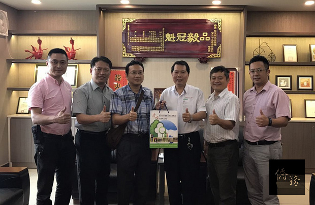 虎尾科技大學10日表示,虎科大產學合作處育成中心與國際育成新南向聯盟參訪越南產官學界,與越南台商聯合總會(圖)討論執行人才培育及國際產學合作。(虎科大提供)